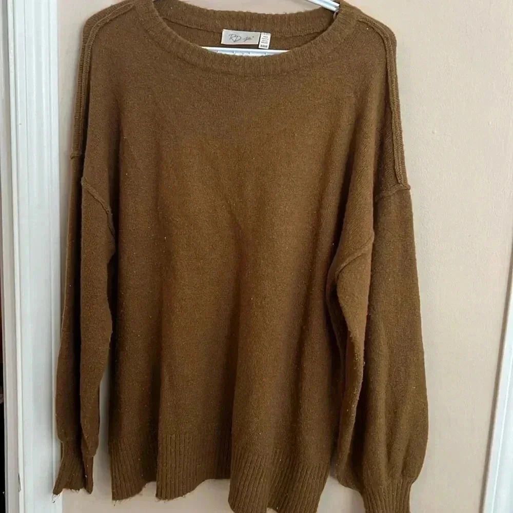 (12)RD  Style sweater